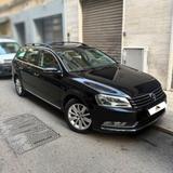 Volkswagen Passat Variant 1.6 TDI 2012 - Volkswagen Passat aus 2012 mit Diesel-Antrieb: Limousine, 1.6