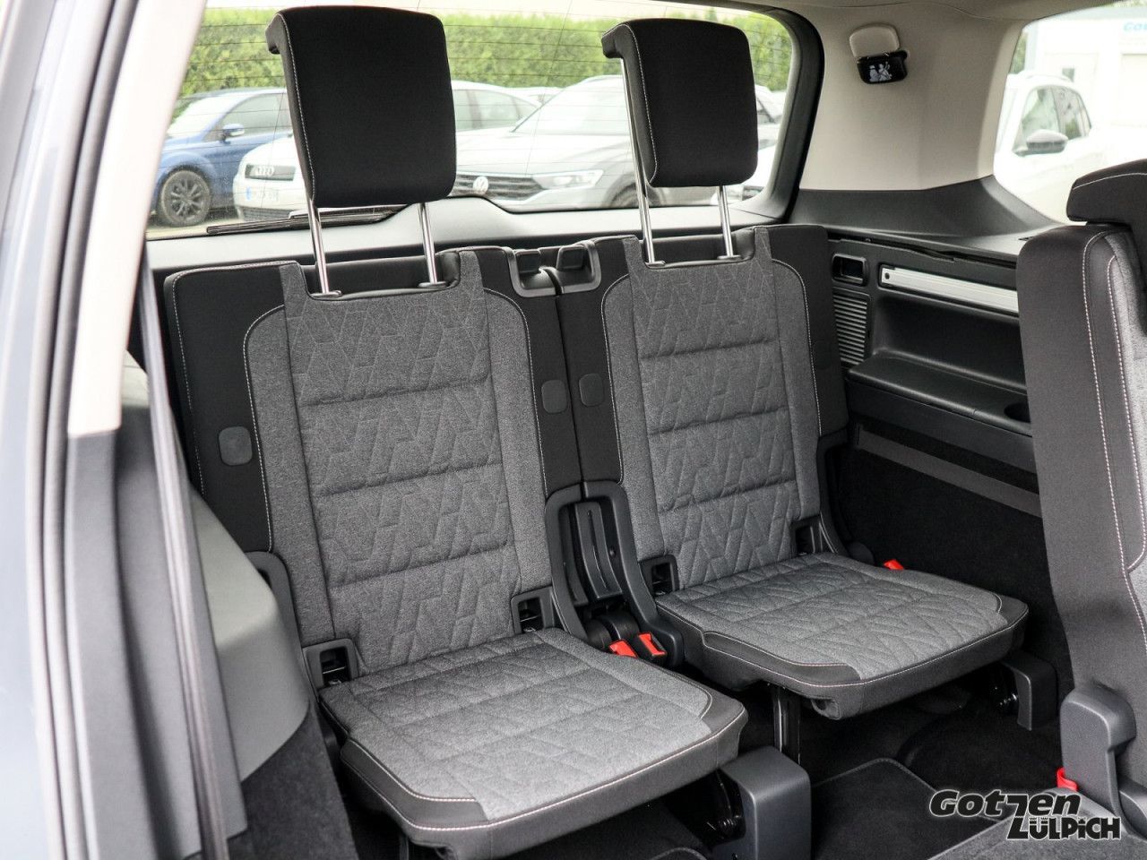 Fahrzeugabbildung Volkswagen Touran Move Navi PDC 7-Sitze AHK Family-Paket