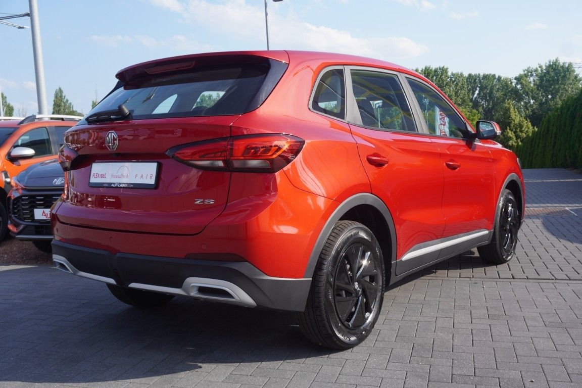 MG ZS