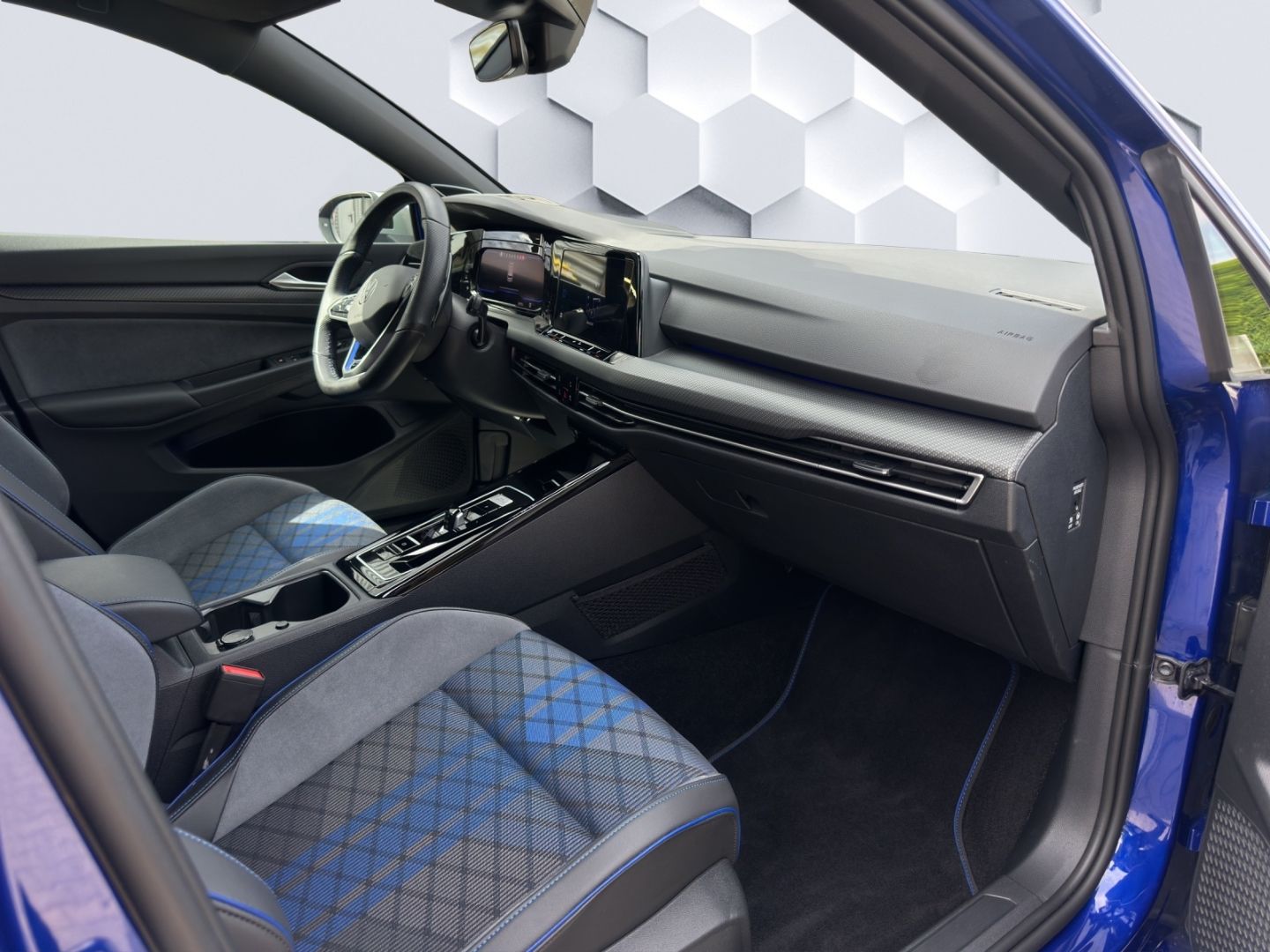 Golf R VIII 2.0 TSI 4Motion DSG 235kW LED HuD Ap