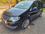 Volkswagen Touran Highline/KLIMA/TÜV NEU/TOP - Volkswagen Touran in Saarbrücken