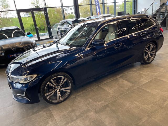 BMW 320 Touring  d xDrive Luxury Line *HUD*PANO*ACC*