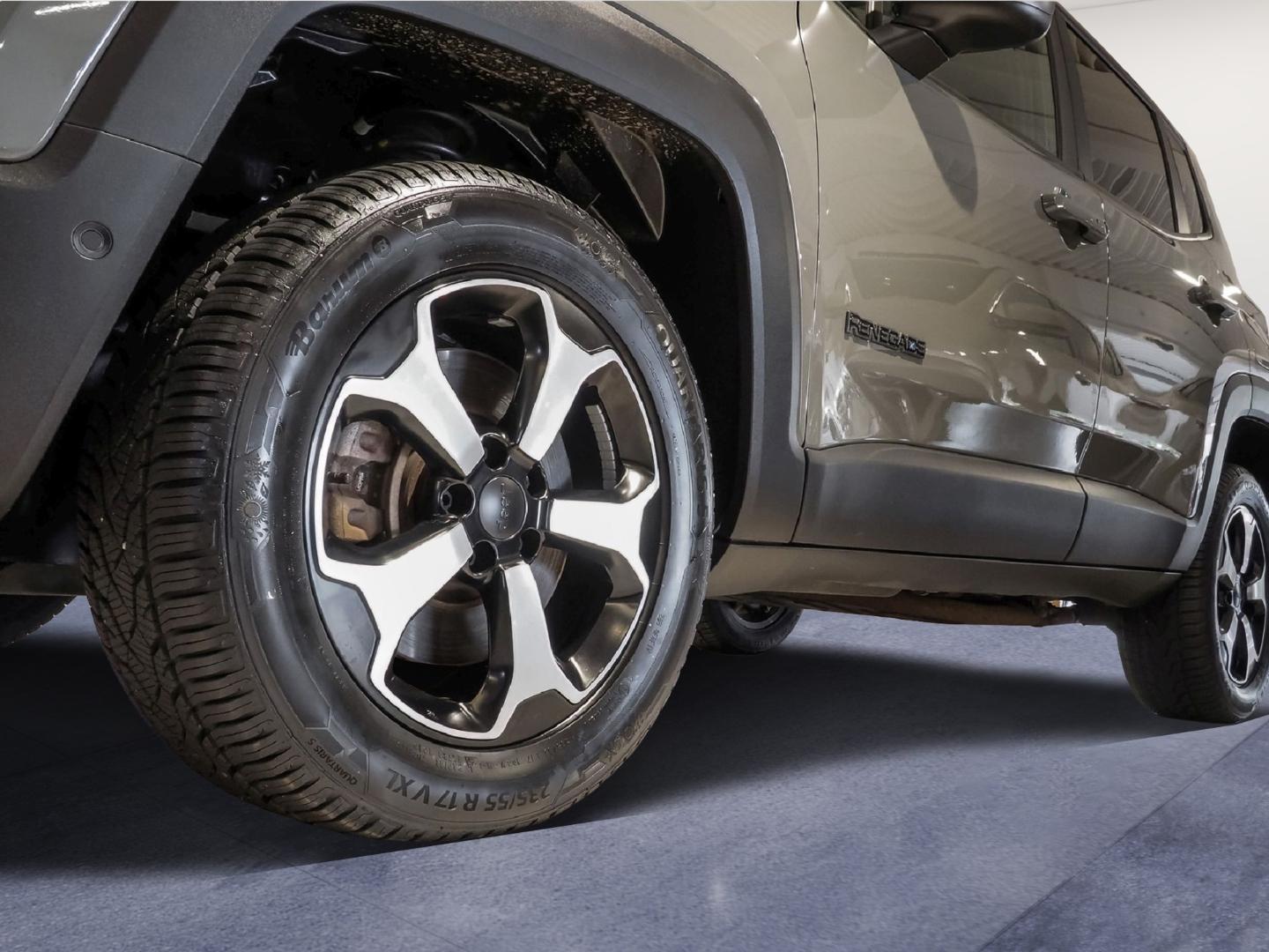 Jeep Renegade Plug-In-Hybrid 4Xe  Navi AHK Voll-LED P