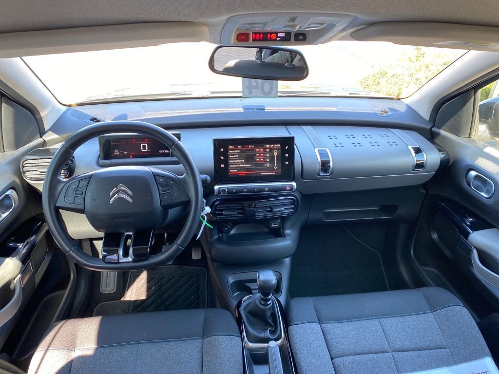 Fahrzeugabbildung Citroën C4 Cactus PureTech 110 S&S Shine *Sitzh. vorn*