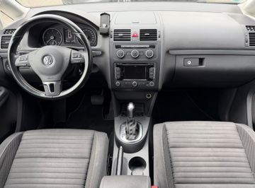 Volkswagen Touran - 8
