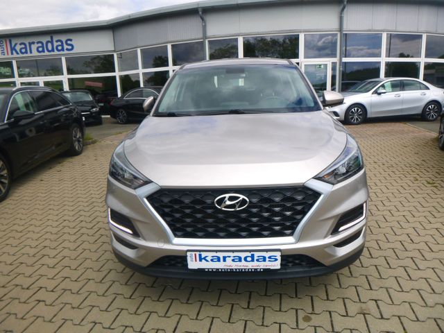 Fahrzeugabbildung Hyundai Tucson Pure 2WD >64.818KM/Automatik<