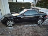 Mercedes-Benz SLK 200 - gepflegt 2. Hand schwarz Automatik - Mercedes-Benz SLK 200 Gebrauchtwagen in München