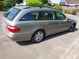 Mercedes-Benz E 320 CDI T ELEGANCE - Mercedes-Benz E 320 aus 2006: Cdi