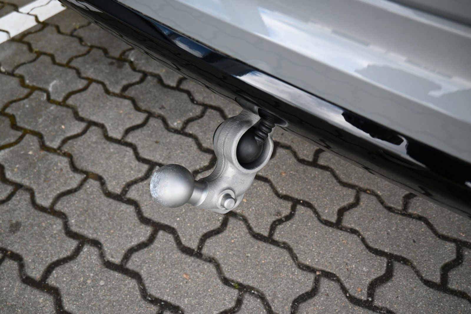 Fahrzeugabbildung Volvo XC60 B5 AWD Autom. Ultra Dark*360°*LUFT*ACC*AHK