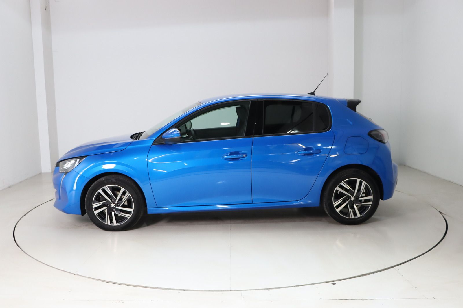 Fahrzeugabbildung Peugeot 208 1.2i Allure Pack * HU / AU neu