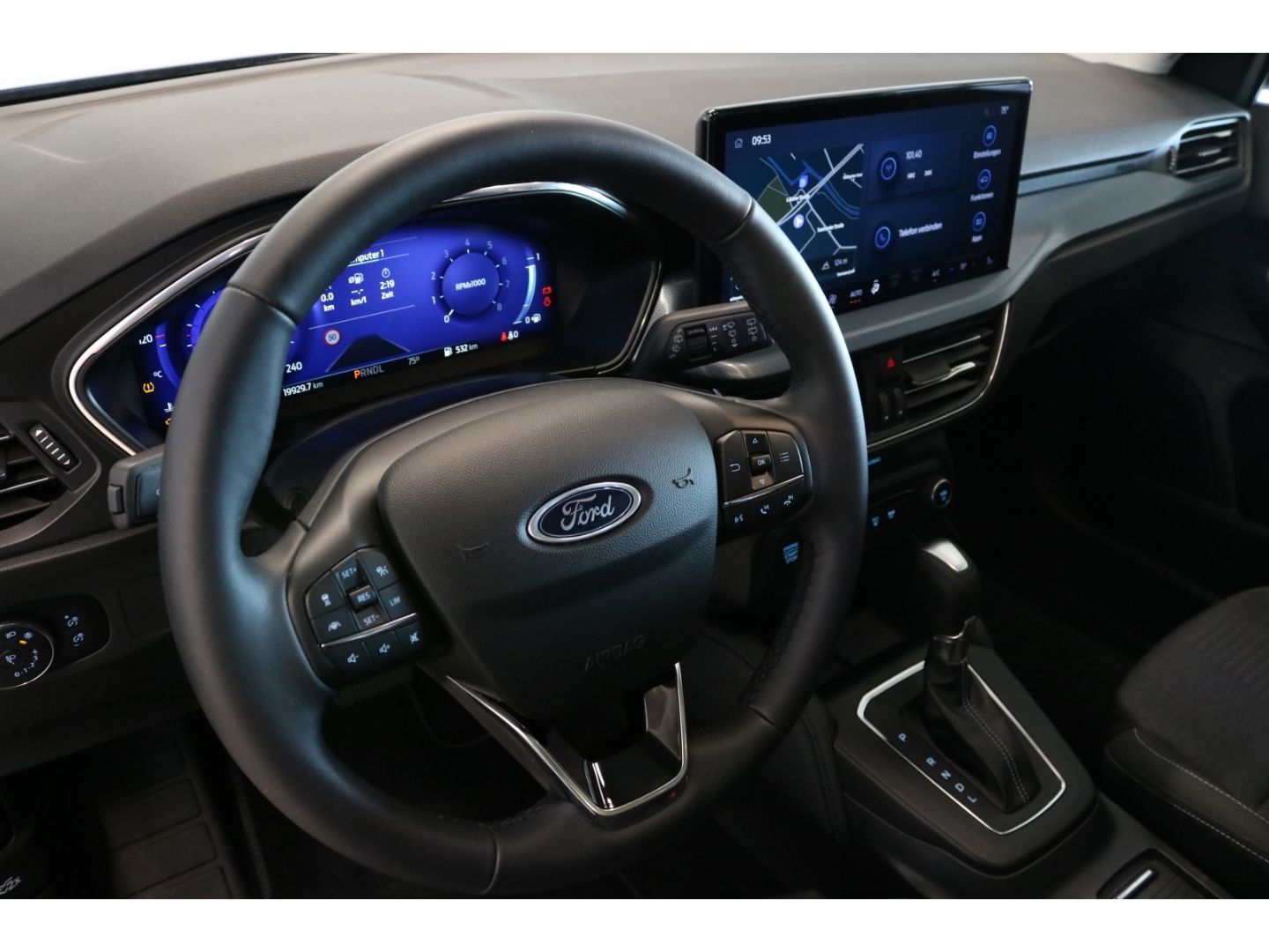 Fahrzeugabbildung Ford Focus Turnier Active X 1.0 EcoBoost Mild-Hybrid