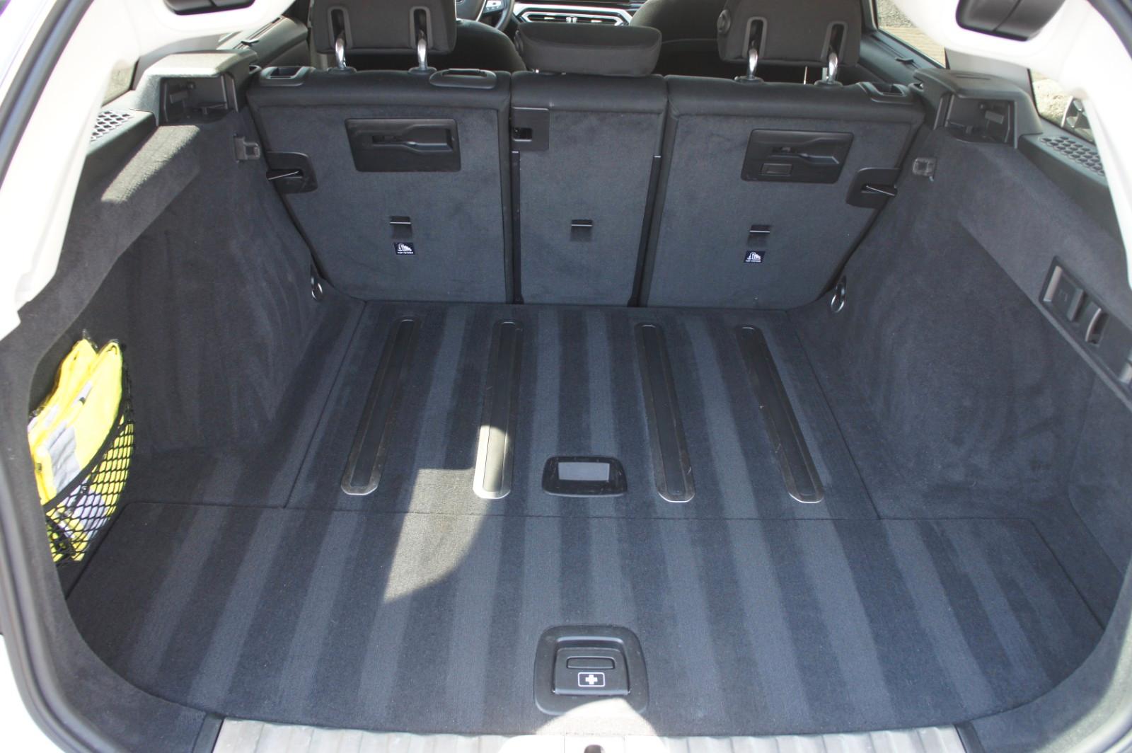 BMW 320 i Touring *ACC*HUD*PANO*LED*KAM*FACELIFT*, миниатюра 7