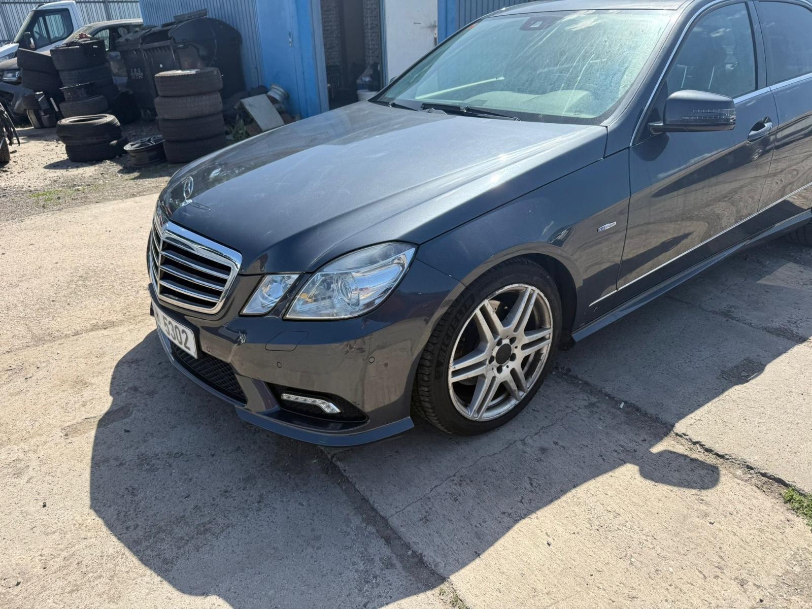 Mercedes-Benz E 350 CDI 4MATIC ELEGANCE motor klopft
