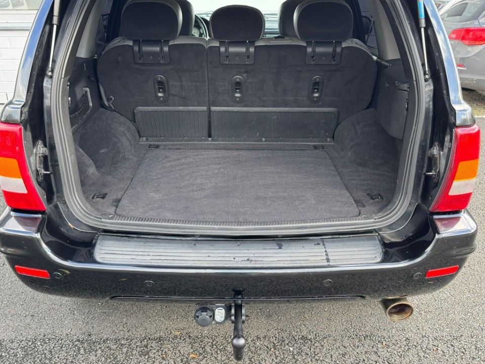 Fahrzeugabbildung Jeep Grand Cherokee 4.7 Overland Black Pearl Series