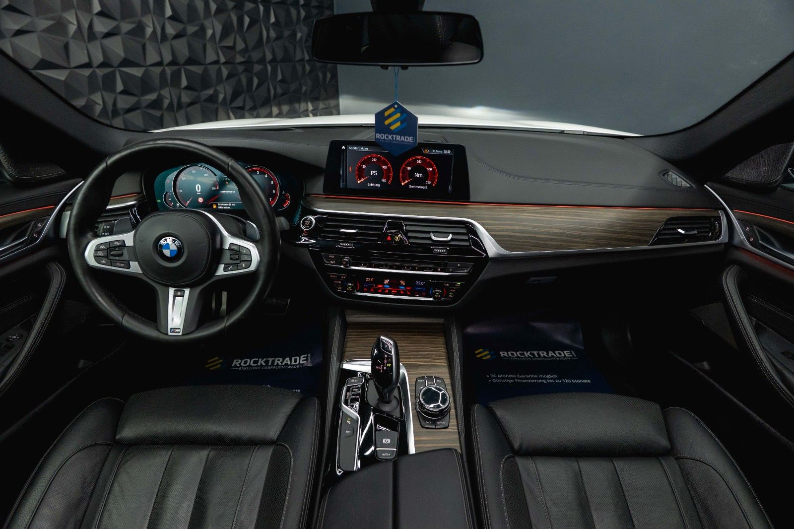 Fahrzeugabbildung BMW M550 i xDrive M-Performance Shadow *ACC*LED*360*
