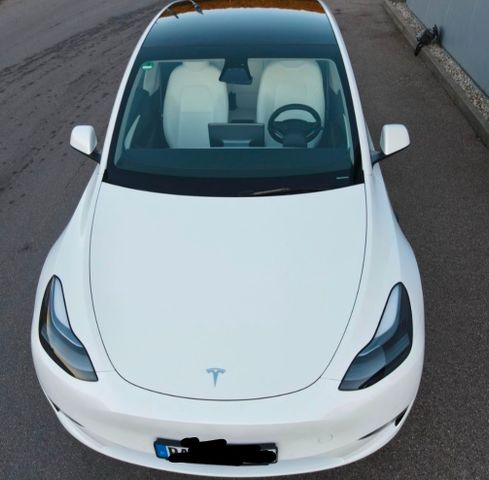 Tesla Model Y Long Range Dual Motor AWD Long Range