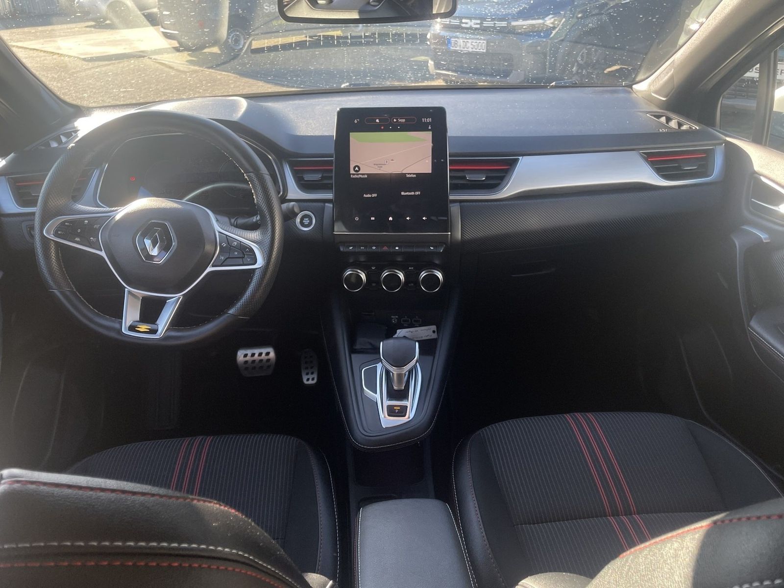 Fahrzeugabbildung Renault Captur R.S. LINE E-TECH Plug-i