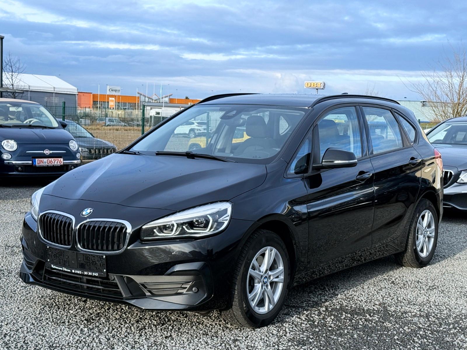 BMW 218d  Active Tourer BMW Scheckheft *** FACE LIFT