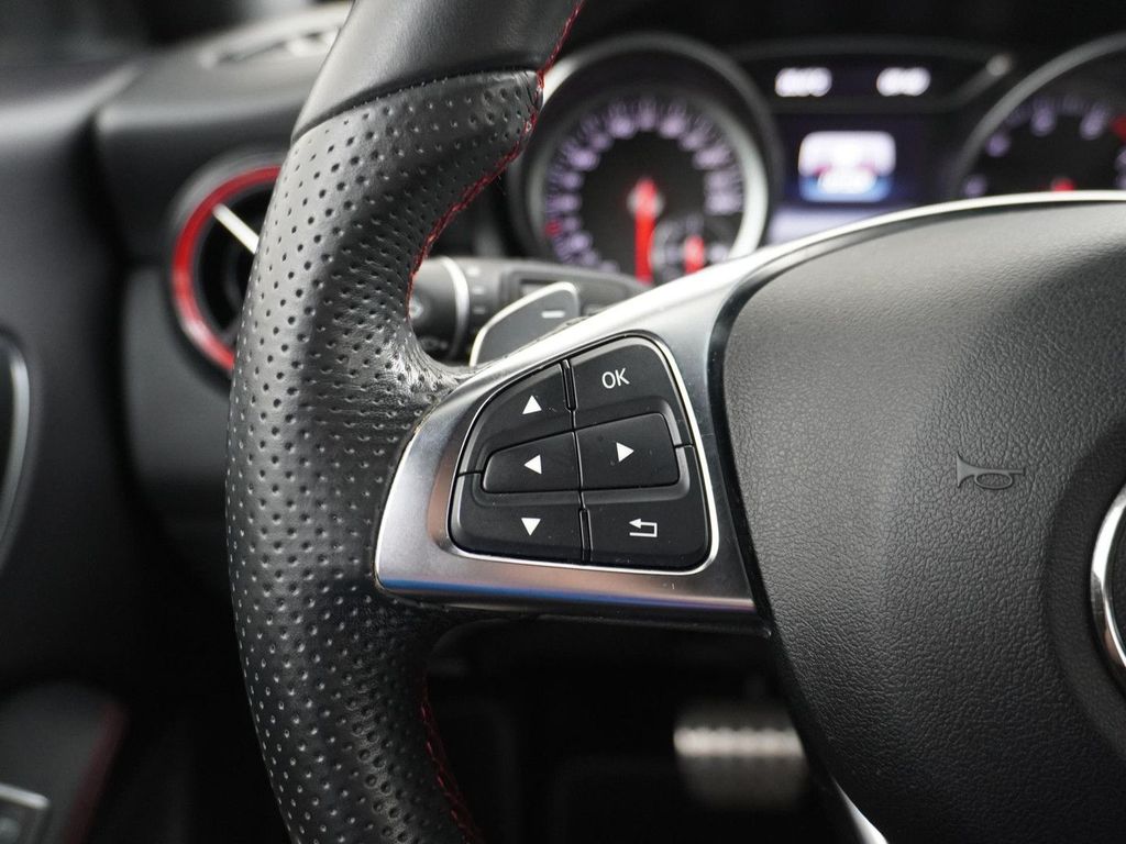 Mercedes-Benz CLA 250 Shooting Brake Sport 4MATIC Business kam