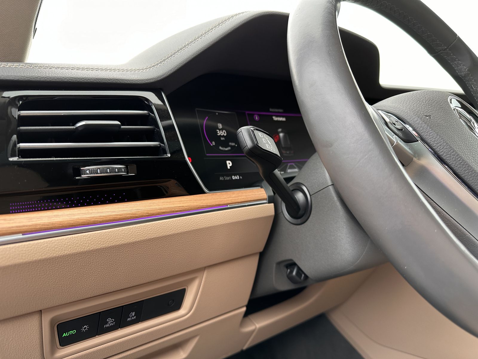 Fahrzeugabbildung Volkswagen Touareg 3.0 TDI*4Motion*AHK*Pano*HeadUp*Cam*