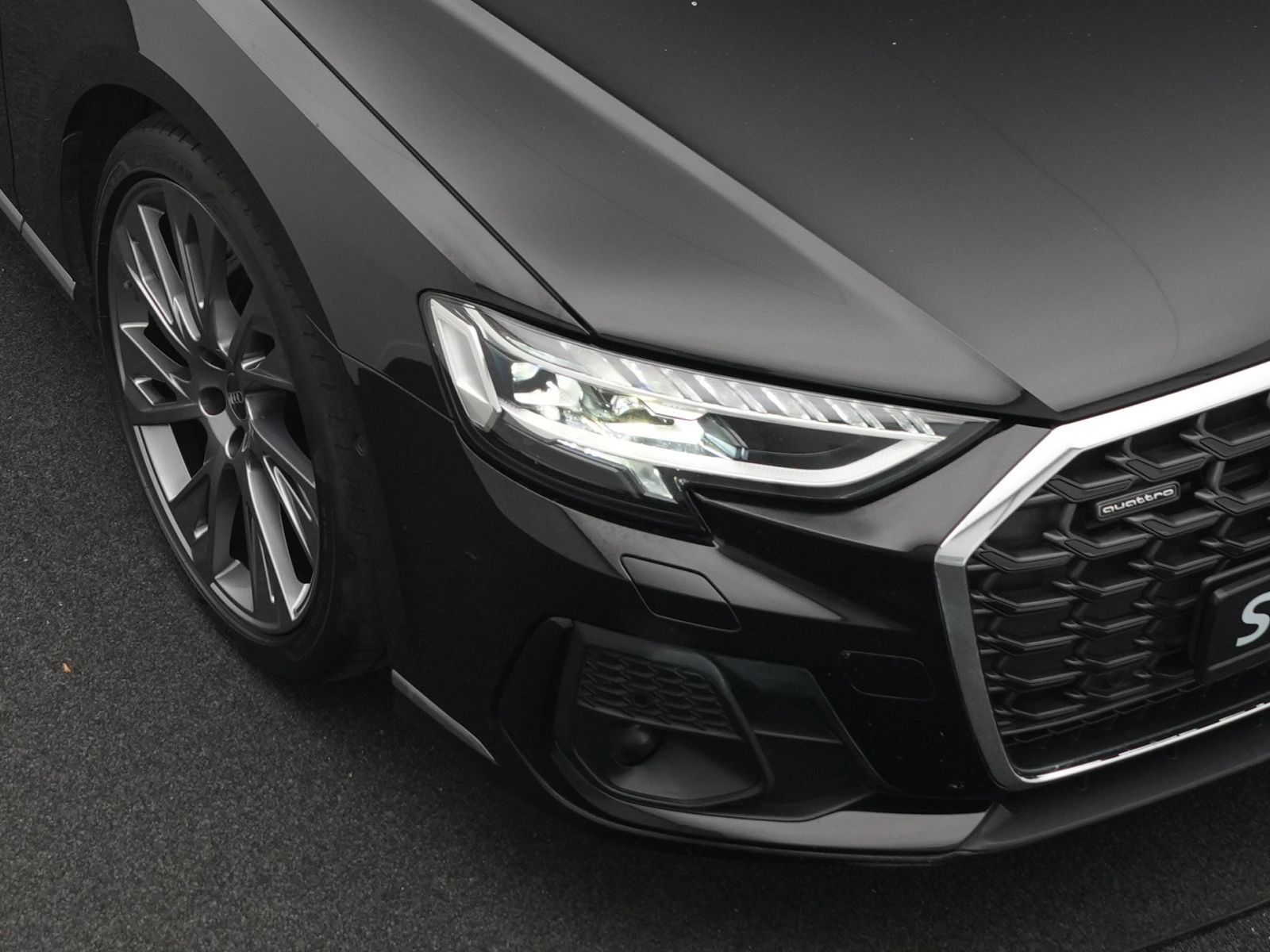 Audi A8 - Bild 18