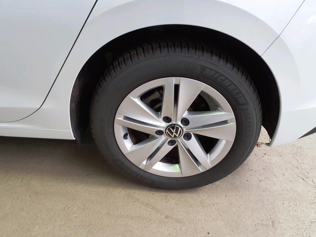 Volkswagen Golf Life 1.5 TSI RFK*PDC*Tempo*Klima*NAV*SH