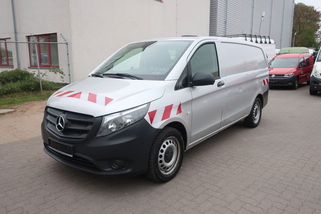 Image of Mercedes-Benz Vito