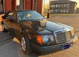 Mercedes-Benz CE 300 - blaue Mercedes-Benz CE 300