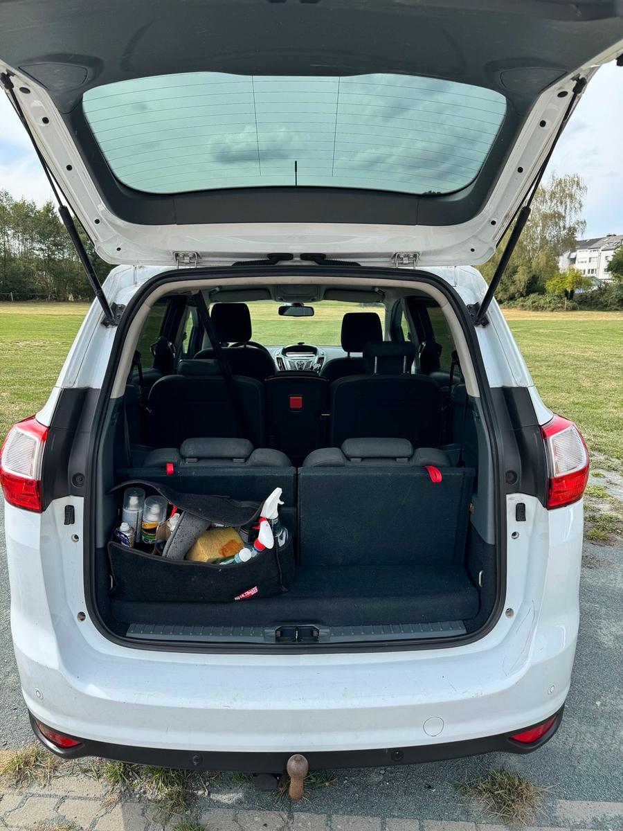Ford Grand C-MAX 2012 — photo 8