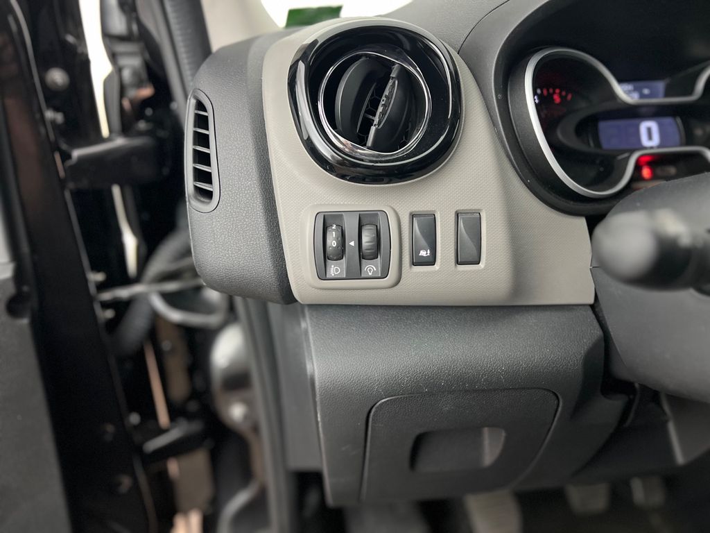RENAULT Trafic H1L2 LANG/ 59.tKM /GARANTIE /9-SITZE RENAULT Trafic H1L2 LANG/ 59.tKM /GARANTIE /9-SITZE