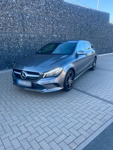 MERCEDES-BENZ Mercedes CLA Shooting Brake Rückfahrkamera...