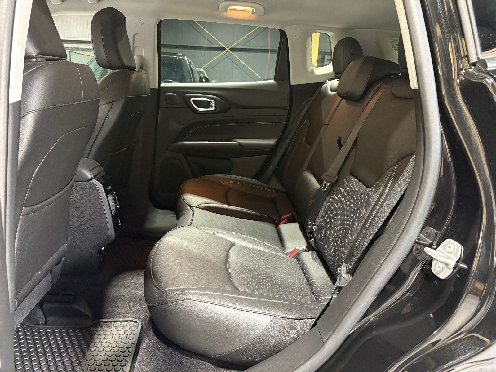 Fahrzeugabbildung Jeep Compass S Plug-In Hybrid 4WD/360°/ACC/APPLE/NAVI