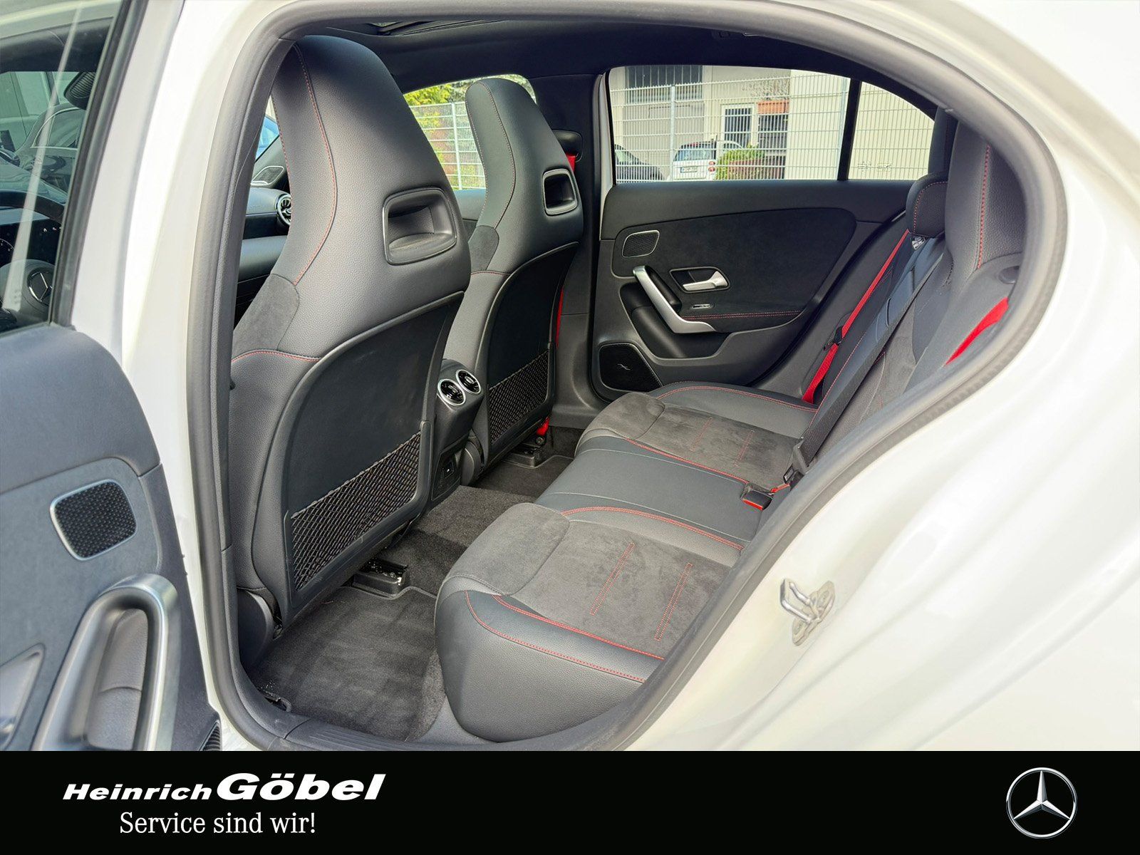 Fahrzeugabbildung Mercedes-Benz AMG A 45 S 4M FULL*PANO*BURMESTER*360°*HEAD-UP*