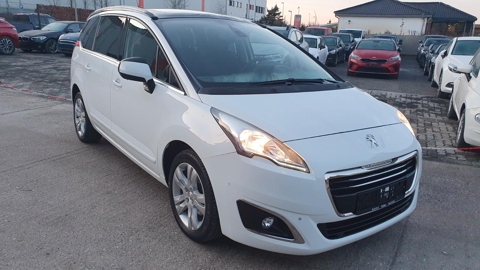 Peugeot 5008 Allure,Kamera,Navi, 7 Sitze,Panoramadach