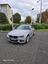 BMW 328d xDrive Touring Sport Line Sport Line - silberne BMW 328