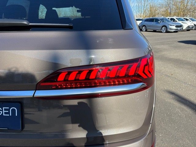 Fahrzeugabbildung Audi SQ7 4.0TFSI QU. HEADUP+PANO+STNDHZ+B&O+RAUTE+++