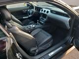 Ford Mustang 5.0 Ti-VCT V8 GT GT - Ford mit Benzin-Antrieb: Cabrio, Schaltgetriebe