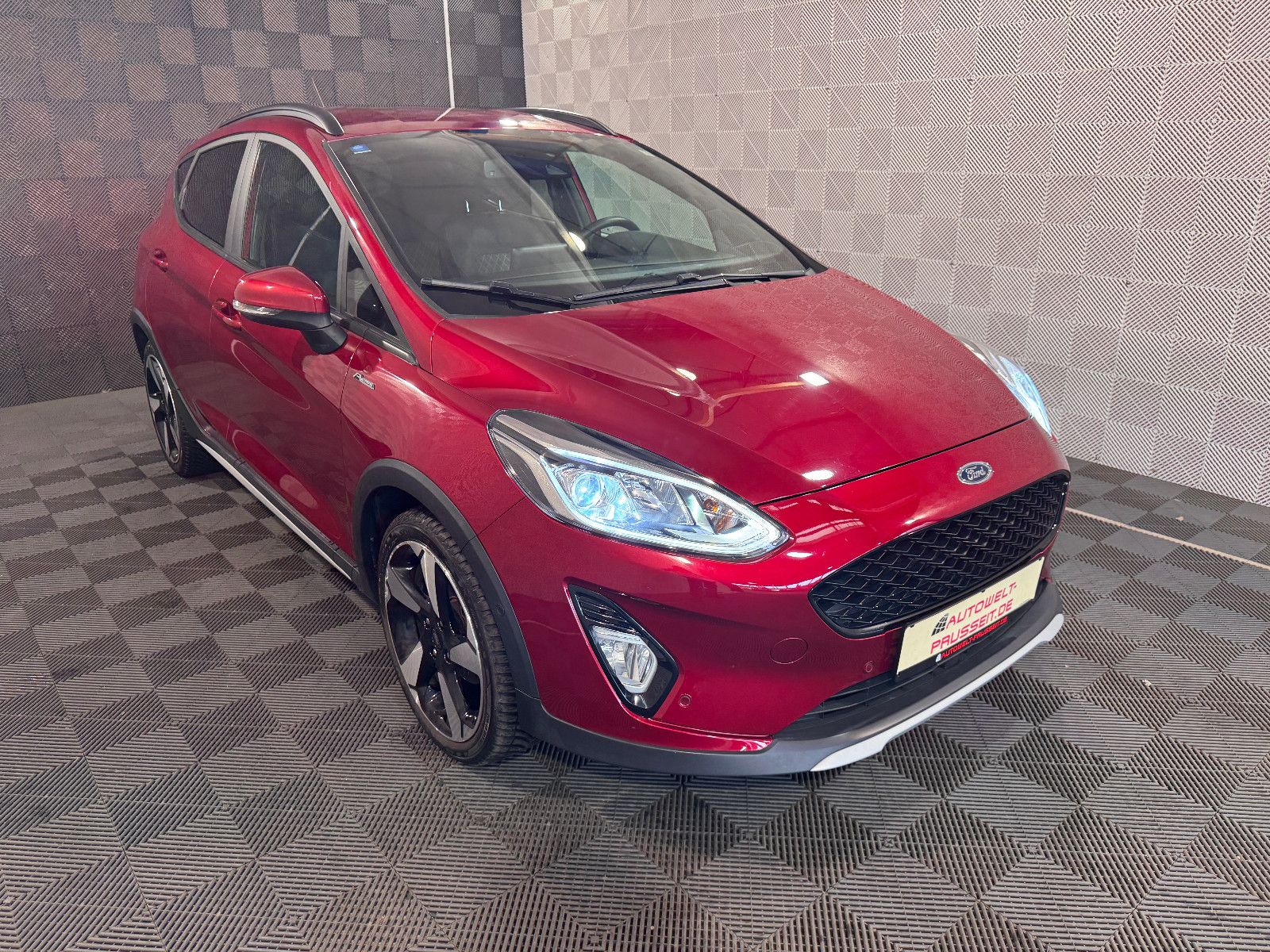 Gebrauchtwagen Ford Fiesta Fiesta*ACTIVE*ACC-APPLE-R.KAM-SHZ-TOUCH-KLIMA-17 in Horb am Neckar