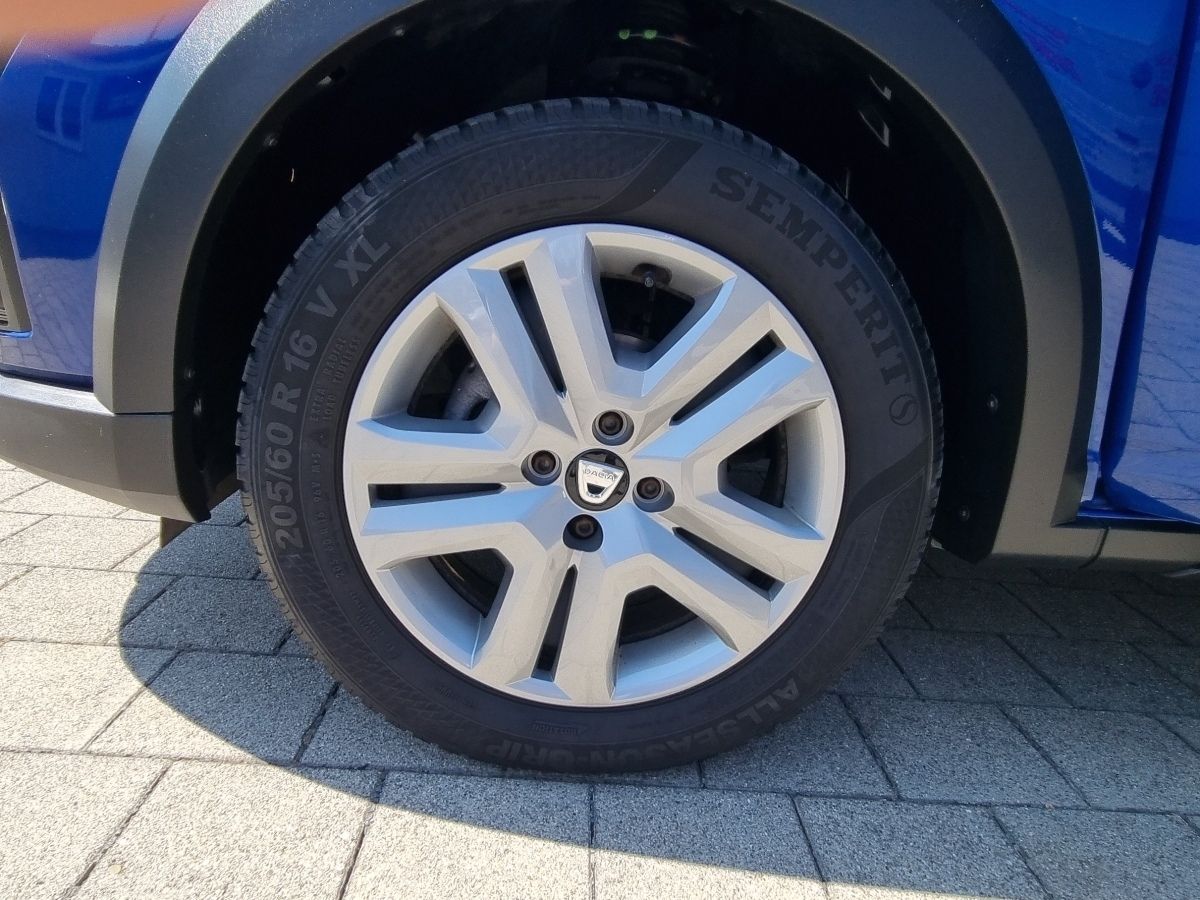 Fahrzeugabbildung Dacia Sandero Stepway Comfort TCe 90 CVT