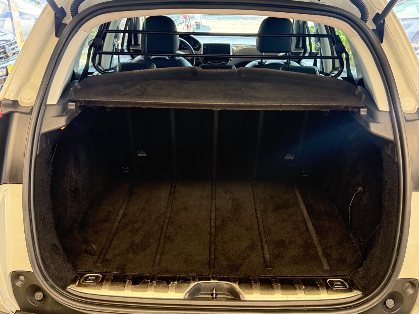 Fahrzeugabbildung Peugeot 2008 Allure