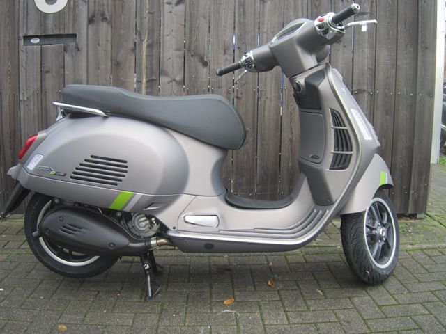 Vespa GTS 300 Super Tech  Keyless Euro 5 Aktion