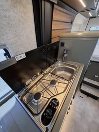 HYMER  ERIBA  HYMERCAR Grand Canyon S CrossOver 600 4x4 AHK 2.8t Leder 