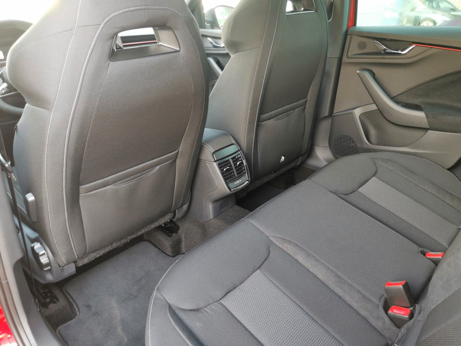 Fahrzeugabbildung SKODA Kamiq Selection Klima Alu Kamera