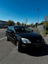 Kia Rio Bj. 2007 - Kia Rio aus 2007
