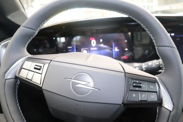 Fotografie 19 des Opel Mokka 1.2 DI Turbo Hybrid 48V Automatik GS