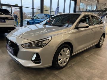 Hyundai i30 cw Trend *NAVI*KAMERA*PDC*CARPLAY*SHZ*LKRHZ*