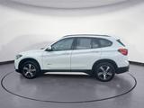 BMW X1 xDrive20i A Sport Line Aut. Panorama Head-Up  - BMW X1: Allradantrieb