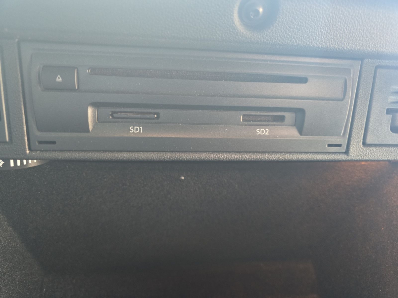 Fahrzeugabbildung Volkswagen Golf VII +Kamera+PDC+LED+Navi+Borbet Alu18``