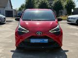 Toyota Aygo AYGO x/KLIMA/CARPLAY/NAVI/34000km /TÜV NEU - Toyota Aygo (X) bis 15.000 Euro
