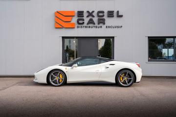 2015 Ferrari 488 GTB 照片 3